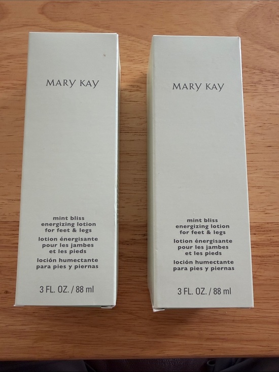 Mary Kay Other - (2) A lot 2 Mary Kay Mint Bliss Energizing Lotion - Mint Green Packaging